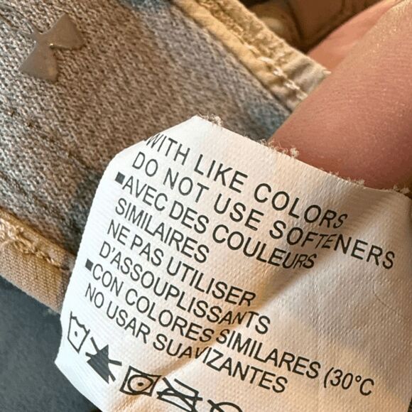 Under‎ Armour Men's Flat Front Straight Leg Chino Pants Khaki Beige Size 32/32 - Picture 5 of 7